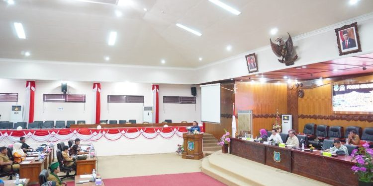 Wakil Ketua DPRD Tanjab Barat Buka Forum Group Discussion