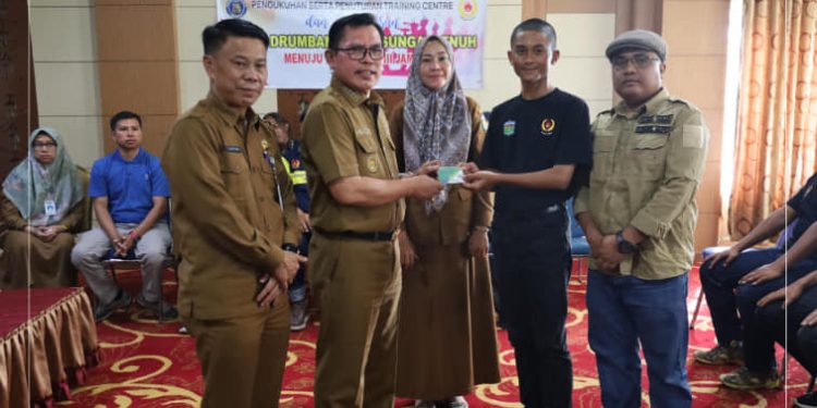 Wako Ahmadi Lepas Kontingen Drumband ikuti Porprov XXIII
