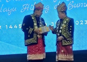 Al Haris Akan Jadikan Buku Adat Melayu Jambi Pelajaran Mulok di Sekolah