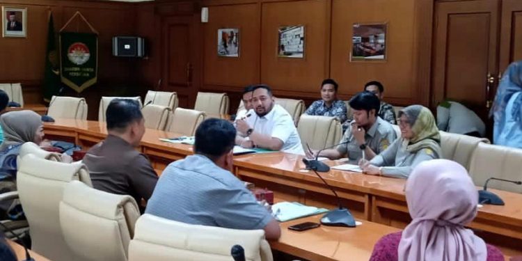 Pupuk Subsidi Sulit, Wakil DPRD Provinsi Jambi Pinto Minta Kementan Perhatikan Petani Jambi