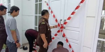Rumah Mewah Senilai 2,5 M Milik Tersangka Eks Kepala BRI Kayu Aro, Disita Kejari Sungai Penuh