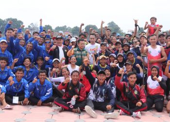 Serahkan 6 Unit Perahu Dragon Boat, Al Haris: Dayung Adalah Cabor Kebanggaan Jambi