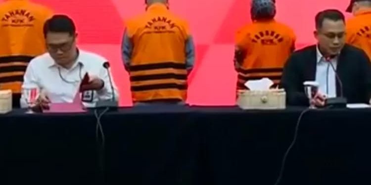 Mantan Wabup Kerinci Ditahan KPK, Ini Pasal yang Dikenakan