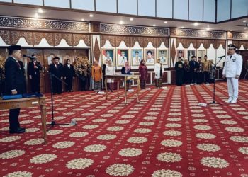 Lantik Pj Bupati Merangin, Al Haris Ingatkan Agar Terus Tekan Angka Kemiskinan