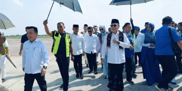 Tiba di Jambi, Mendag Zulkifli Hasan Langsung Disambut Gubernur Al Haris