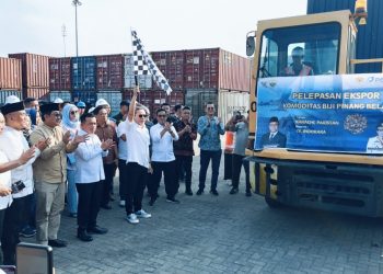 Didampingi Al Haris, Mendag Zulhas Lepas Ekspor Komoditas Unggulan Jambi ke Pakistan