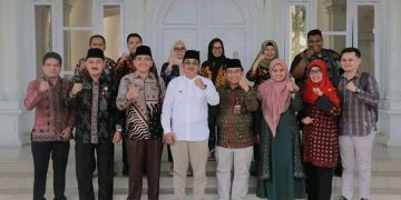 Bupati Tanjab Barat Sambut Silaturahmi Komisaris Bank Jambi