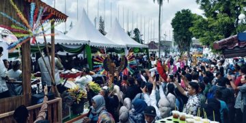 Pawai Ta’aruf STQH ke-XXVII Tingkat Nasional Dimeriahkan Ribuan Peserta