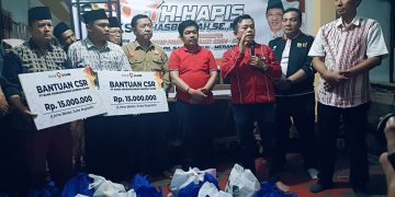 Gubernur Al Haris Serahkan Bantuan Korban Kebakaran di Sarolangun