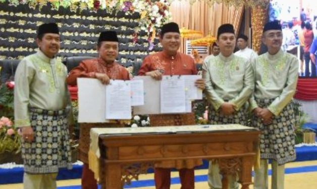 Pj Bupati Sarolangun Hadiri Rapat Paripurna HUT ke 24 dengan Tema Bangkit Bersama untuk Sarolangun Maju