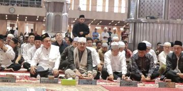 Bupati Tanjab Barat Jadi Khatib Jumat di Masjid Istiqlal Jakarta