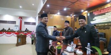 Bupati UAS Hadiri Rapat Paripurna Keempat DPRD Tanjab Barat