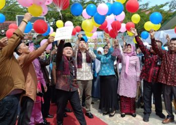 Gubernur Al Haris Hadiri Gelar Karya dan Gebyar HUT ke-40 SMK 1 Merangin