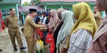 Serahkan 10 Bantuan, Al Haris: Semoga Bisa Mendongkrak Ekonomi Masyarakat