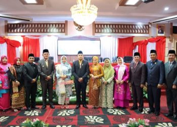 Wako Ahmadi & Wawako Antos Hadiri Paripurna PAW Anggota DPRD Kota Sungai Penuh