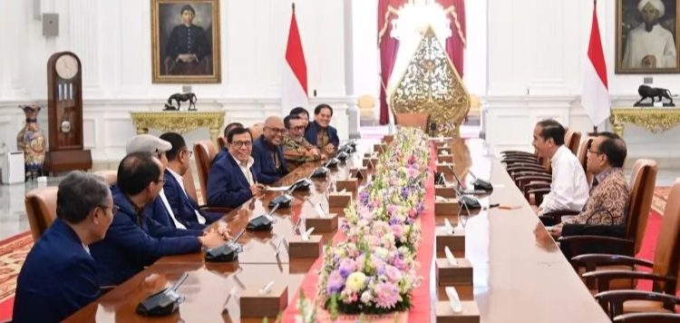 Presiden Jokowi Terima Pengurus PWI Pusat di Istana Merdeka