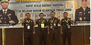 Kejari Sungai Penuh Raih Juara Umum Sebagai Kejari Paling Berprestasi Tahun 2023