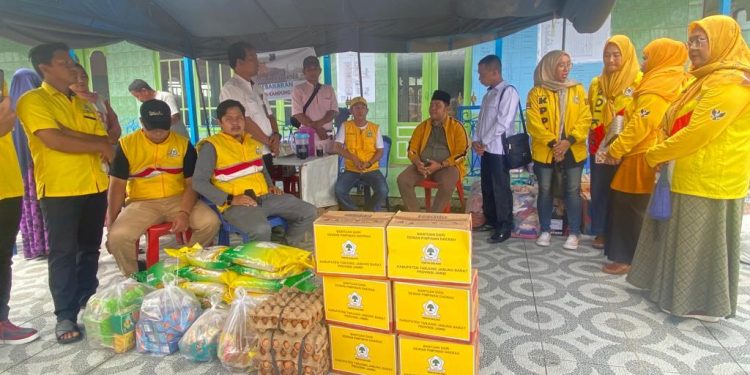 Serahkan Bantuan Korban Kebakaran, Jahfar: Kami Akan Dorong Pemda Normalisasi Bangunan