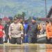 Wakapolda Jambi Serahkan Bantuan Di Pengungsian Korban Banjir Sungai Penuh