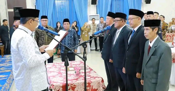 Bupati Tanjung Jabung Barat Lantik Pimpinan BAZNAS Periode 2021-2026