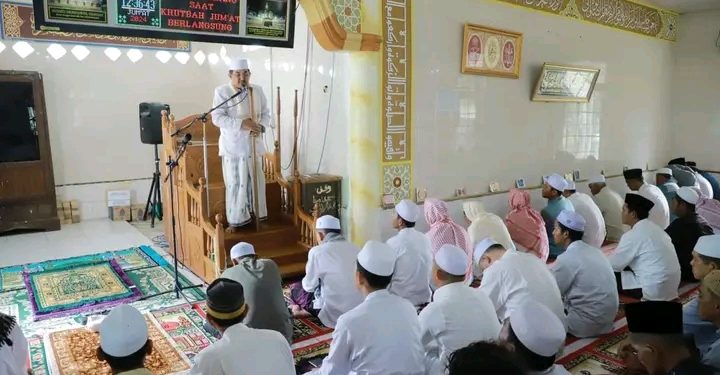 Bupati UAS Lakukan Safari Jumat di Masjid Munajatul Ummah Desa Sungai Serindit