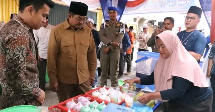 Bupati UAS Tinjau Pasar Beduk Ramadhan 1445 H