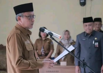 Sekda Agus Sanusi Lantik 21 Pejabat Administrator dan Pengawas Di Lingkup Pemkab Tanjab Barat
