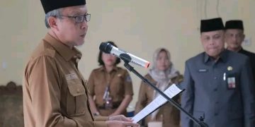 Sekda Agus Sanusi Lantik 21 Pejabat Administrator dan Pengawas Di Lingkup Pemkab Tanjab Barat