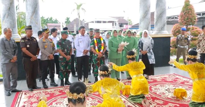Wakil Bupati Tanjab Barat Bersama Unsur Forkopimda Sambut Kunker Pangdam II/Sriwijaya