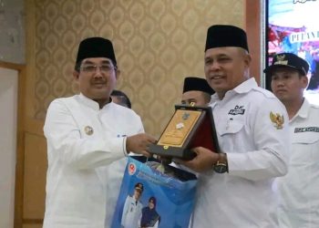 Bupati Anwar Sadat Hadiri Pelantikan PAW DPC APDESI Tanjab Barat 2023-2025