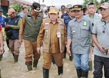 Gubernur Al Haris Pantau Langsung Kondisi Warga Terdampak Banjir dan Longsor di Kerinci dan Sungai Penuh
