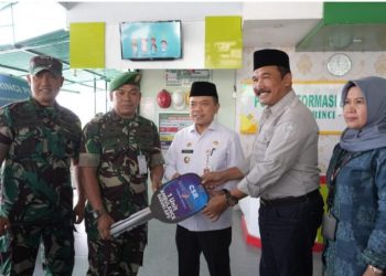 Gubernur Al Haris Serahkan Bantuan Ambulance untuk RS. DKT Kerinci