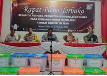 Pleno Rekapitulasi Perhitungan Perolehan Suara Pemilu Tingkat Kabupaten Sukses