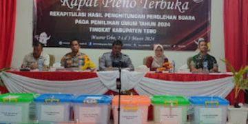 Pleno Rekapitulasi Perhitungan Perolehan Suara Pemilu Tingkat Kabupaten Sukses
