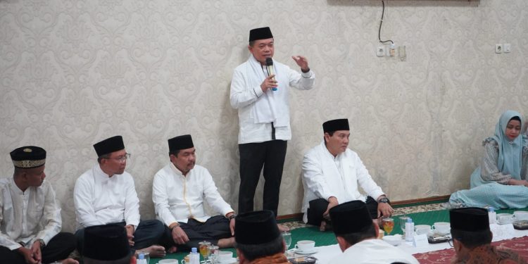 Gubernur Al Haris Serahkan Tali Asih, Penghargaan dan Santunan Bagi PNS Purnabakti Pemprov Jambi di Sarolangun