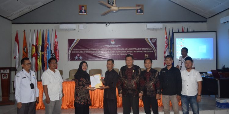 Terkait Pergeseran Suara Caleg, KPU Tebo Berhentikan 10 Orang PPK