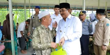 Bupati Tanjab Barat Tinjau Operasi Pasar Elpiji 3 Kg di Kuala Betara, Pastikan Distribusi Lancar dan Tepat Sasaran