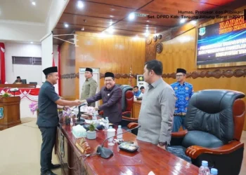 DPRD dan Pemkab Tanjab Barat Tanda Tangani Nota Raperda RTRW dan RPJPD Tahun 2025-2045