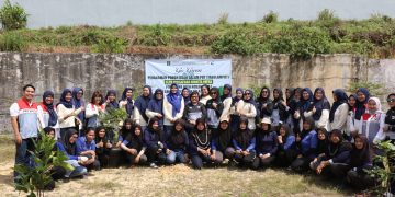 Kunjungi Lapas Perempuan Jambi, Persatuan Wanita Patra Zona 1 Serahkan Bantuan Tanaman Buah dalam Pot