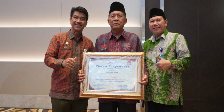 Sukses dalam Pembangunan Kependudukan, Pemprov Jambi Raih Penghargaan GDPK Award