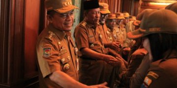 Hari Pertama Masuk Kerja, Gubernur dan Wagub Halal Bihalal dengan Pegawai Pemprov Jambi