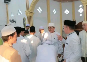 Safari Subuh di Masjid Baiturrahim Azkia, Bupati UAS Ajak Masyarakat Makmurkan Masjid