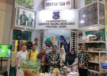 Bupati Anwar Sadat Promosikan Potensi SDA Tanjab Barat di Otonomi Expo 2024, Ajak Investor Berinvestasi