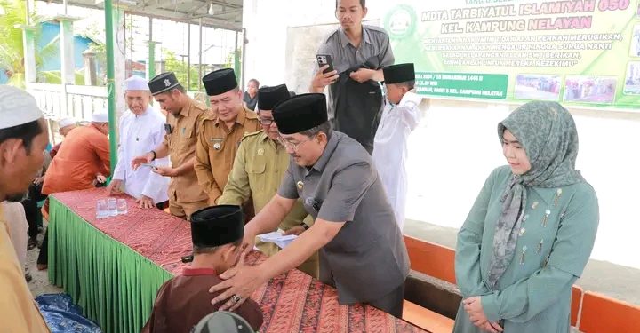 Peringati 10 Muharram 1446 H, Bupati Anwar Sadat Berikan Santunan Anak Yatim/Piatu dan Kaum Duafa