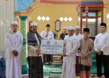 Bupati Tanjab Barat Dorong Peningkatan Ekonomi dan Kesejahteraan Warga melalui Safari Jumat