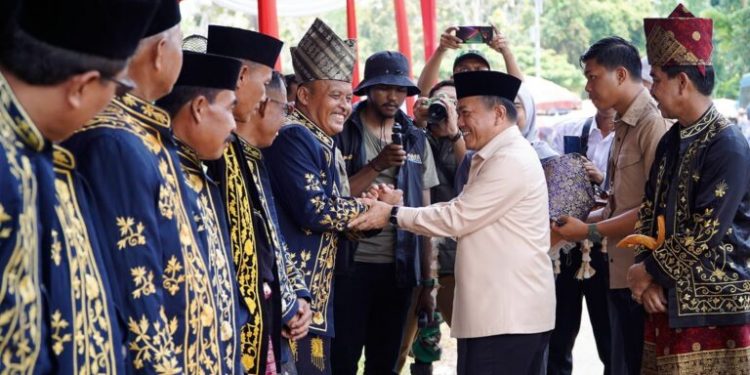 Gubernur Al Haris Harap BPD-Kades Bersinergi dan Angkat Hukum Adat