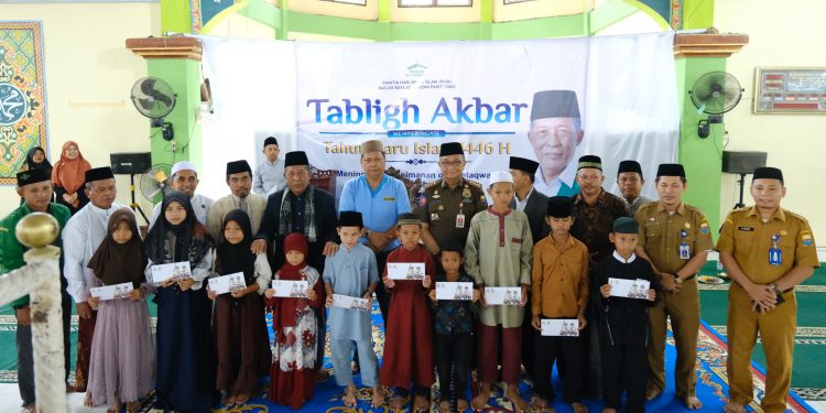 Semarak Muharram, Wagub Abdullah Sani Santuni 175 Anak Yatim se-Kecamatan Betara