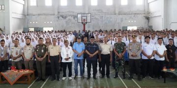 Sekda Sudirman Harap Anak Didik SMAN Titian Teras Unggul dan Berkualitas