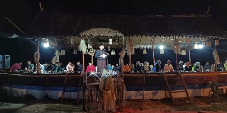 Gubernur Al Haris Buka Festival Biduk Gedang Tabir