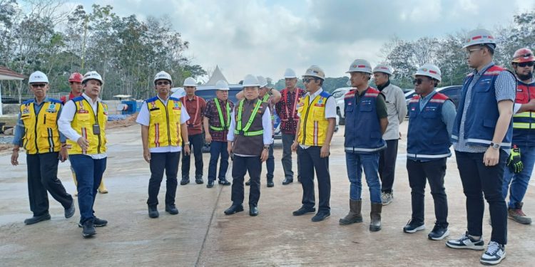 Gubernur Al Haris Tinjau Langsung Pembangunan Tol Bayung Lencir – Tempino